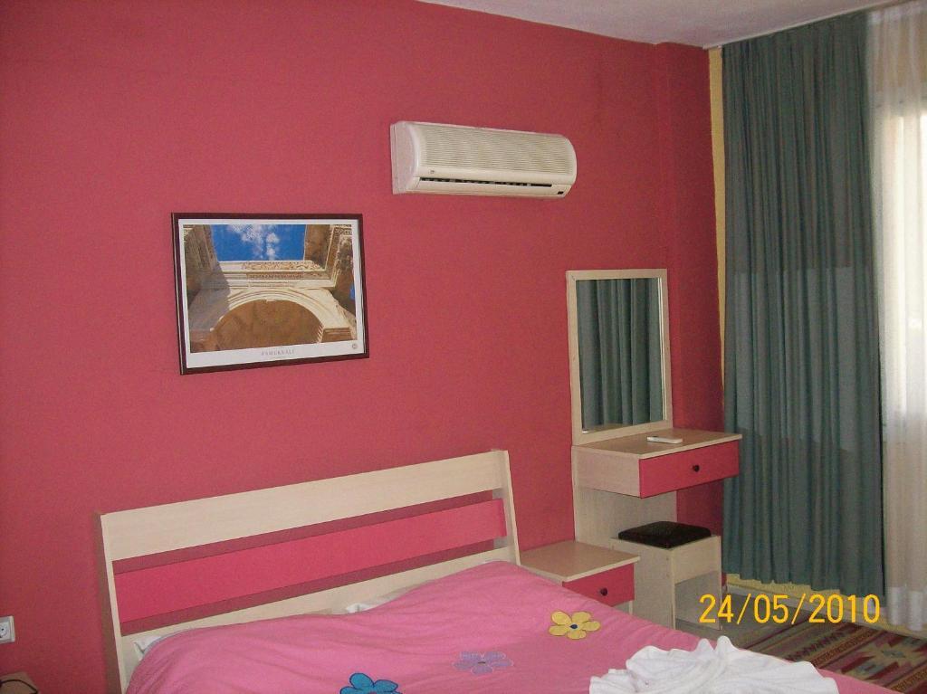 Asia Apart Hotel 쿠사다시 객실 사진