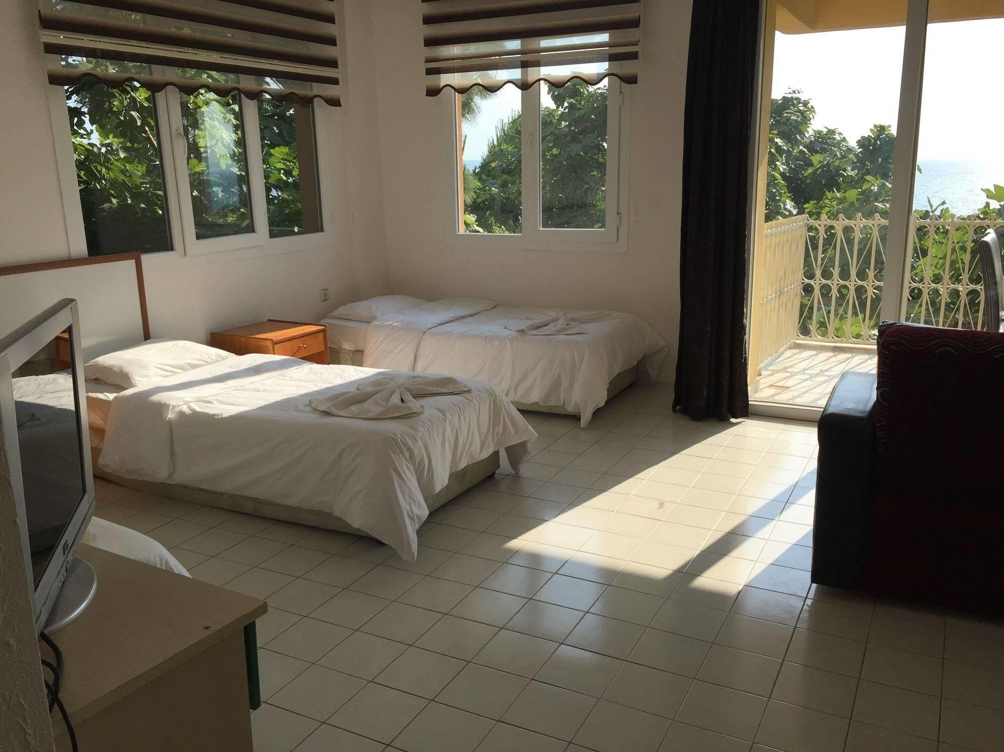 Asia Apart Hotel 쿠사다시 외부 사진
